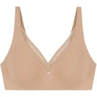 Triumph BH nude