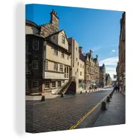 MuchoWow Prachtige architectuur van de Royal Mile in Edinburgh Canvas 90x90 cm - Foto print op Canvas schilderij (Wanddecoratie woonkamer / slaapkamer)