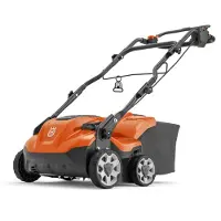 Husqvarna S138C Elektrische verticuteermachine en gazonbeluchter - 1,6 kW, 37,5 cm werkbreedte, 2-in-1-messen, instelbare diepte en inklapbare handgreep