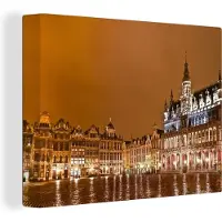 MuchoWow Grote Markt van Brussel snachts prachtig verlicht Canvas 80x60 cm - Foto print op Canvas schilderij (Wanddecoratie woonkamer / slaapkamer)