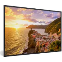 MuchoWow Foto in lijst - Zonsondergang in Cinque Terre fotolijst zwart 60x40 cm - Poster in lijst (Wanddecoratie woonkamer / slaapkamer)