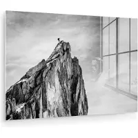 MuchoWow Glasschilderij - Man - Natuur - Zwart - Wit - Glasplaat - Foto op glas - Glasschilderijen woonkamer - Schilderij op glas - 120x80 cm - Muurdecoratie - Wanddecoratie - Slaapkamer - Kamer decoratie