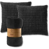 Dutch decor - VOORDEELSET - 3-delig - Rome & Harvey - 2 sierkussens 45x45 cm - 1 plaid 150x200 cm - zwart
