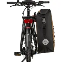 Agu Clean Shelter Fietstas Large – 100% Waterdicht – 21 liter – Gerecycled Materiaal – incl. Laptopvak 14 inch – Bruin