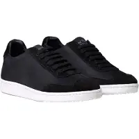 Toni pons Naida Schoenen