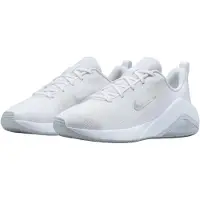 Nike Sportschoen 'Bella 7' zilvergrijs / wit / wolwit
