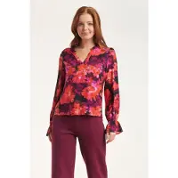 Smashed Lemon 24651 top met paarse bloemenprint |