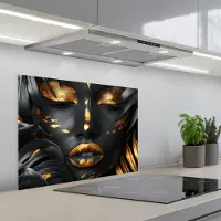 KitchenYeah Spatscherm 70x50 cm - Zelfklevende achterwand Vrouw - Goud - Natuur - Portret - Modern - Keuken muurbeschermer - Spatwand fornuis