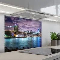 KitchenYeah Spatscherm 90x70 cm - Zelfklevende achterwand New York - Skyline - Stad - Kleuren - Keuken muurbeschermer - Spatwand fornuis