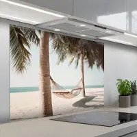 KitchenYeah Spatscherm 100x75 cm - Zelfklevende achterwand Hangmat - Palmbomen - Strand - Zee - Keuken muurbeschermer - Spatwand fornuis