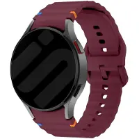 Strap-it Siliconen Wave bandje - Geschikt voor Samsung Galaxy Watch 7 (40 & 44mm) / Galaxy Watch 6 (Classic) / Galaxy Watch 5 (Pro) / Galaxy Watch 4 (Classic) - Wijnrood
