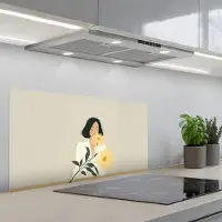 KitchenYeah Spatscherm 80x40 cm - Zelfklevende achterwand Vrouw - Bloem - Geel - Minimalistisch - Keuken muurbeschermer - Spatwand fornuis