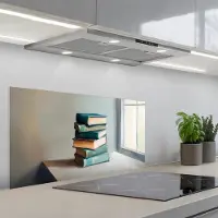 KitchenYeah Spatscherm 90x45 cm - Zelfklevende achterwand Stapel - Boeken - Groen - Daglicht - Keuken muurbeschermer - Spatwand fornuis