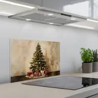 KitchenYeah Spatscherm 60x40 cm - Zelfklevende achterwand Kerstboom - Versierd - Kleurrijk - Keuken muurbeschermer - Spatwand fornuis