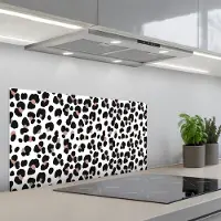 KitchenYeah Spatscherm 80x40 cm - Zelfklevende achterwand Vlekken - Zwart - Onregelmatig - Luipaard - Keuken muurbeschermer - Spatwand fornuis