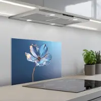 KitchenYeah Spatscherm 60x45 cm - Zelfklevende achterwand Blauw - Bloem - Glazen - Sierlijk - Keuken muurbeschermer - Spatwand fornuis