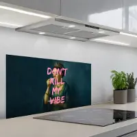 KitchenYeah Spatscherm 90x45 cm - Zelfklevende achterwand Vrouw - Portret - Kroon - Keuken muurbeschermer - Spatwand fornuis
