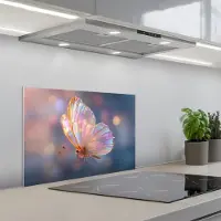 KitchenYeah Spatscherm 60x40 cm - Zelfklevende achterwand Vlinder - Vleugels - Pastel - Glinstering - Keuken muurbeschermer - Spatwand fornuis