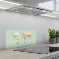 KitchenYeah Spatscherm 60x30 cm - Zelfklevende achterwand Wereldkaart - Realistisch - Kaart - Keuken muurbeschermer - Spatwand fornuis