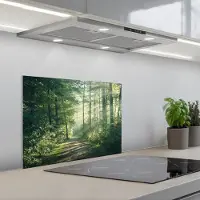 KitchenYeah Spatscherm 60x45 cm - Zelfklevende achterwand Bos - Pad - Zon - Bomen - Groen - Natuur - Keuken muurbeschermer - Spatwand fornuis