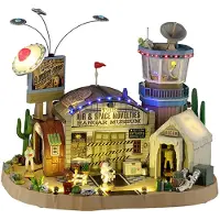 Lemax The Air & Space Novelties Hangar Museum 25x35x30 cm Halloween