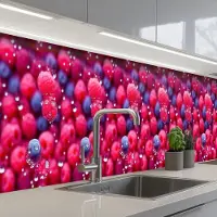 KitchenYeah Keuken achterwand 400x60 cm - Spatscherm zelfklevend Frambozen - Bessen - Roze - Blauw - Muurbeschermer - Spatwand fornuis