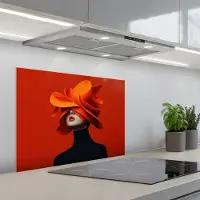 KitchenYeah Spatscherm 70x55 cm - Zelfklevende achterwand Oranje - Hoed - Vrouw - Keuken muurbeschermer - Spatwand fornuis