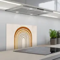 KitchenYeah Spatscherm 60x40 cm - Zelfklevende achterwand Minimalistisch - Boog - Lijnen - Beige - Keuken muurbeschermer - Spatwand fornuis
