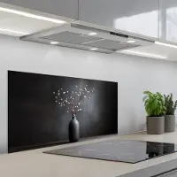 KitchenYeah Spatscherm 80x40 cm - Zelfklevende achterwand Takken - Vaas - Bolletjes - Wit - Keuken muurbeschermer - Spatwand fornuis