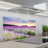 KitchenYeah Spatscherm 100x50 cm - Zelfklevende achterwand Lavendel - Bloemen - Zonsondergang - Paars - Weide - Keuken muurbeschermer - Spatwand fornuis