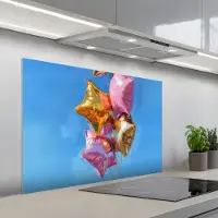 KitchenYeah Spatscherm 100x65 cm - Zelfklevende achterwand Ballonnen - Goud - Stervorm - Roze - Keuken muurbeschermer - Spatwand fornuis