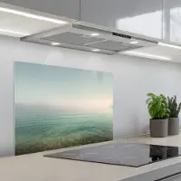 KitchenYeah Spatscherm 70x50 cm - Zelfklevende achterwand Zee - Horizon - Blauw - Mist - Keuken muurbeschermer - Spatwand fornuis