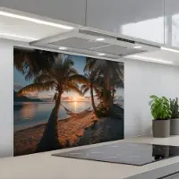 KitchenYeah Spatscherm 80x60 cm - Zelfklevende achterwand Palmbomen - Hangmat - Strand - Zonsondergang - Keuken muurbeschermer - Spatwand fornuis
