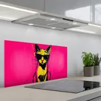 KitchenYeah Spatscherm 90x45 cm - Zelfklevende achterwand Kat - Art - Zonnebril - Roze - Keuken muurbeschermer - Spatwand fornuis