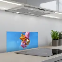 KitchenYeah Spatscherm 70x30 cm - Zelfklevende achterwand Ballonnen - Goud - Stervorm - Roze - Keuken muurbeschermer - Spatwand fornuis
