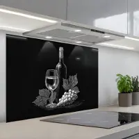 KitchenYeah Spatscherm 80x55 cm - Zelfklevende achterwand Wijnfles - Glas - Druiven - Bladeren - Keuken muurbeschermer - Spatwand fornuis