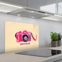 KitchenYeah Spatscherm 70x55 cm - Zelfklevende achterwand Camera - Memories - Roze - Geschilderd - Keuken muurbeschermer - Spatwand fornuis