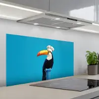 KitchenYeah Spatscherm 100x50 cm - Zelfklevende achterwand Tucan - Sokkel - Vogel - Koksmuts - Keuken muurbeschermer - Spatwand fornuis