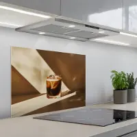 KitchenYeah Spatscherm 70x50 cm - Zelfklevende achterwand Glas - Ijskoffie - Schaduw - Bruin - Keuken muurbeschermer - Spatwand fornuis