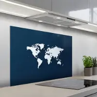 KitchenYeah Spatscherm 100x65 cm - Zelfklevende achterwand Blauw - Wereldkaart - Modern - Wit - Keuken muurbeschermer - Spatwand fornuis