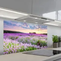 KitchenYeah Spatscherm 120x60 cm - Zelfklevende achterwand Lavendel - Bloemen - Zonsondergang - Paars - Weide - Keuken muurbeschermer - Spatwand fornuis