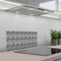 KitchenYeah Spatscherm 60x30 cm - Zelfklevende achterwand Zwart - Wit - Zebra - Patroon - Keuken muurbeschermer - Spatwand fornuis