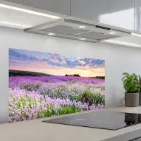 KitchenYeah Spatscherm 100x50 cm - Zelfklevende achterwand Bloemen - Lavendel - Paars - Lucht - Zonsondergang - Weide - Natuur - Keuken muurbeschermer - Spatwand fornuis