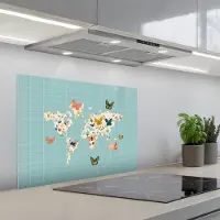 KitchenYeah Spatscherm 70x55 cm - Zelfklevende achterwand Wereldkaart - Vlinders - Dromerig - Keuken muurbeschermer - Spatwand fornuis