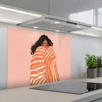 KitchenYeah Spatscherm 80x60 cm - Zelfklevende achterwand Meisje - Deken - Gestreept - Oranje - Keuken muurbeschermer - Spatwand fornuis