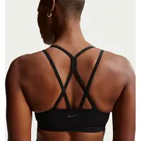Nike Zenvy Strappy sport-bh met vulling en lichte ondersteuning - Zwart | Maat