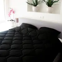HappyBed Dekbed zonder overtrek 140x200 - Wasbaar Dekbed - Bedrukt dekbed zonder hoes - Hoesloos Dekbed - Eenpersoonsdekbed - Black