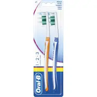 Oral-B Tandenbostel Classic Care 40 Medium