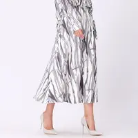 Smart & Joy Vetersluiting aan de trapeze midi-rok aan de zijkant