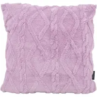 NOVÉE Furry cross lila | 45 x 45 cm | kussenhoes | polyester